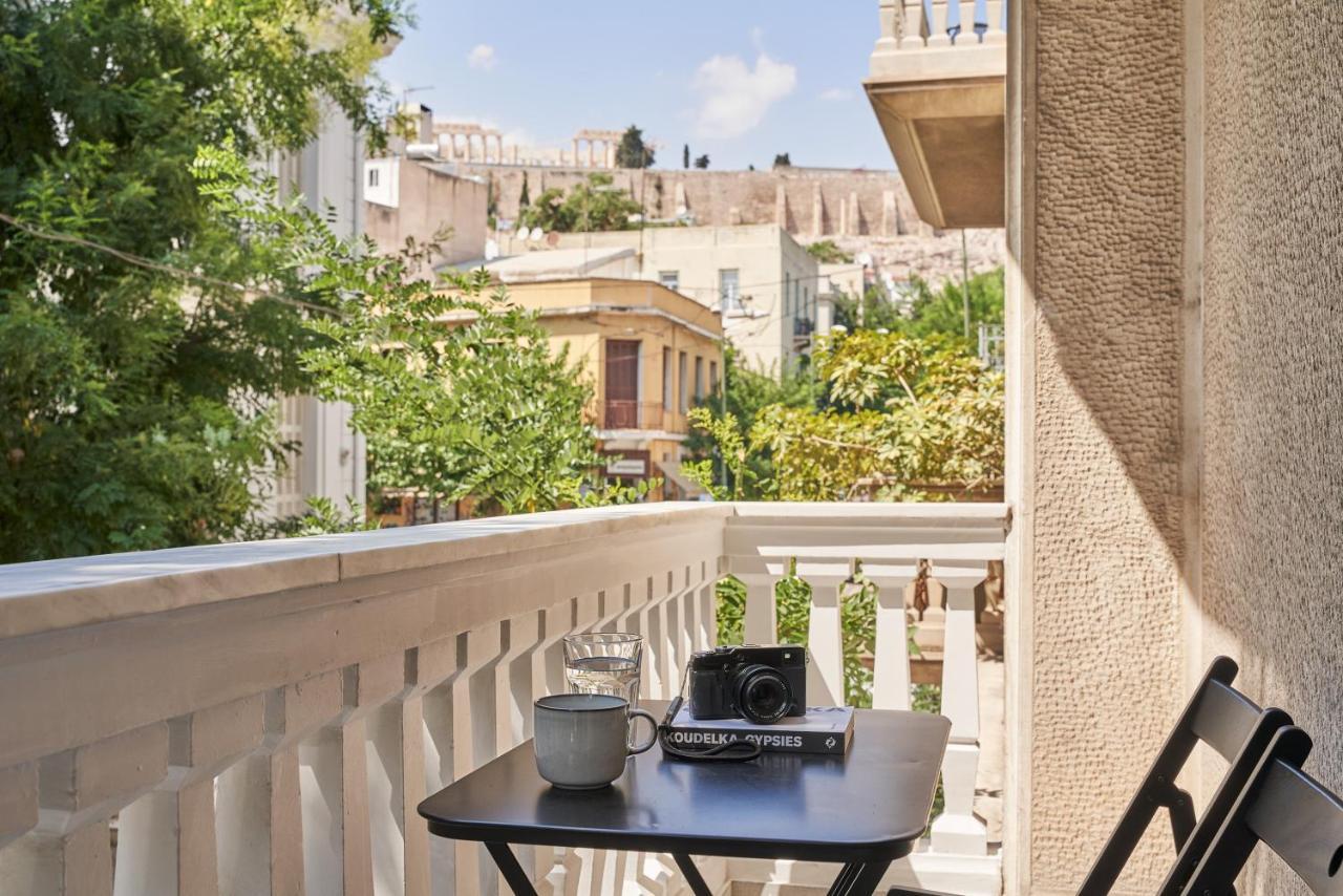 Ferienwohnung Sleeping With The Ancient Gods In Koukaki Athen Exterior foto